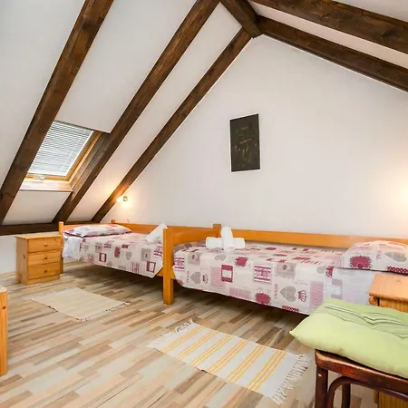 Captain's House, Bol-brac Appartement