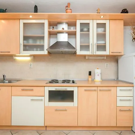 Captain's House, Bol-brac Apartment