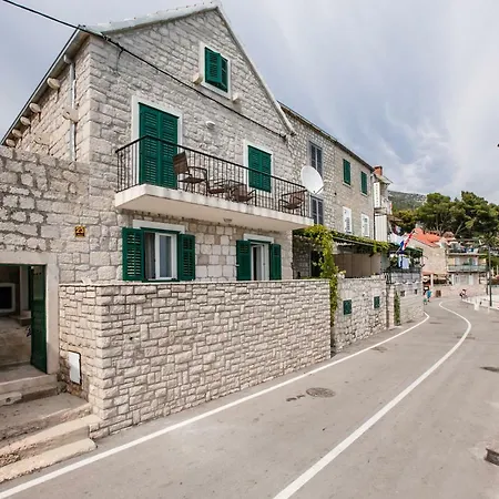 Captain's House, Bol-brac