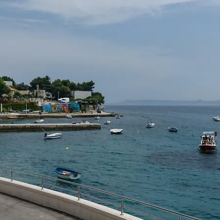 Captain's House, Bol-brac Apartment