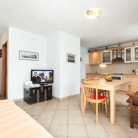 Apartment Captain's House, Bol-brac Bol