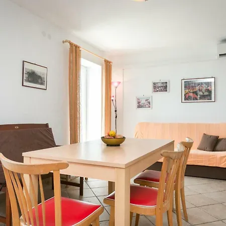 Apartment Captain's House, Bol-brac *